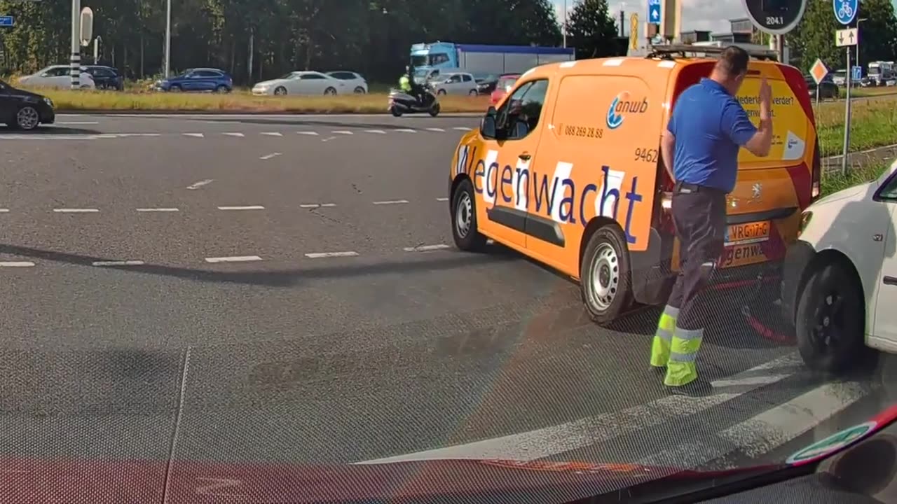 😂🚨 Towing Trouble! | FunFM