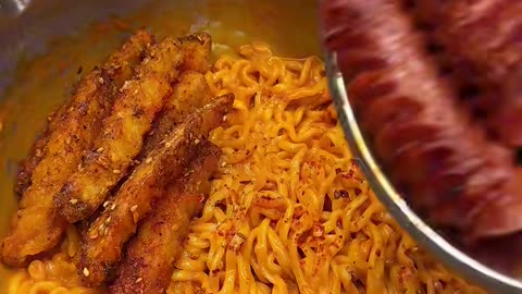 Lets make a very quick semple spicy korean noodle samyang