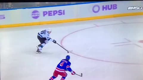 Mammoth RW #13 Dylan Guenther 🥅(21)🏒Snap-Shot Goal