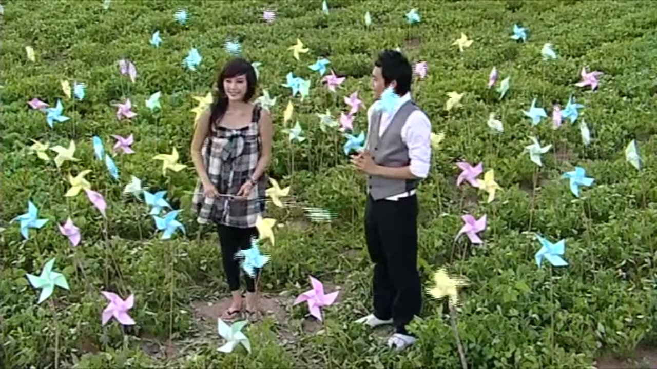 Ngọn Đồi Chong Chóng - Quang Vinh & Bảo Thy [OFFICIAL MV]