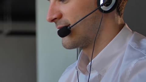 The Best LinkedIn Chrome Extension for Sales? Kaspr Demo & Review