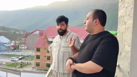"Singing Competition in Mountains Goes WRONG! 😂 Restaurant Walon Ne Bahar Nikal Diya! 🥺"
