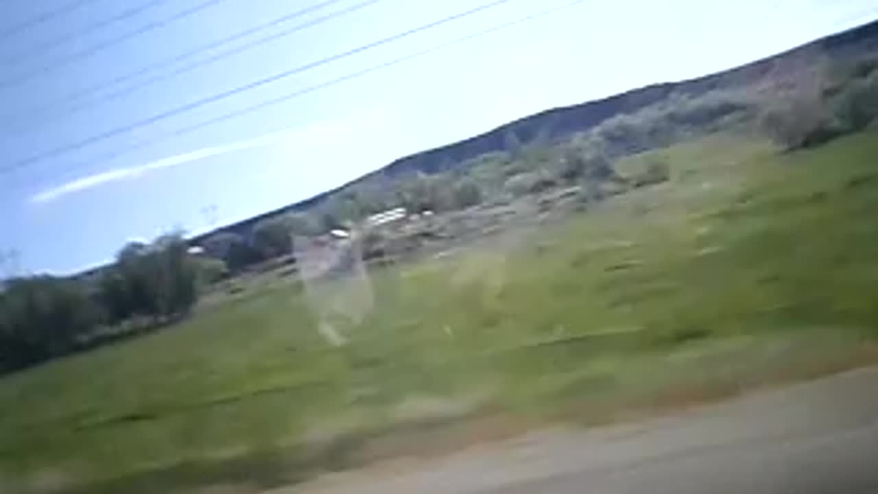 Even more scenery, left and right