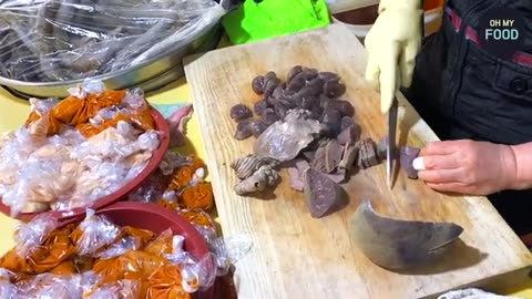 Relaxing Sundae ASMR: Fresh Handmade Korean Blood Sausage Slicing for 1 Hour