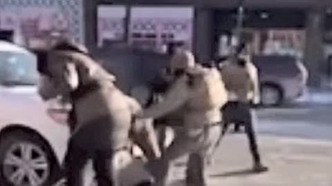 Alex Jeffrey Pretti raw video w/ slo mo