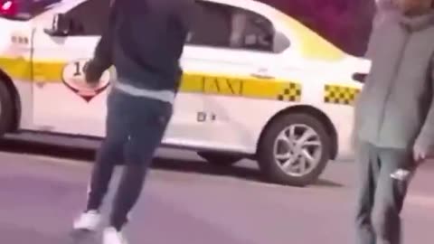 Migrant attacks elderly Man on Bus when a fellow Spaniard jumps out a Taxi to come to his aid.