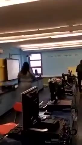 negro student vs teacher "rumble in the jungle"🫣