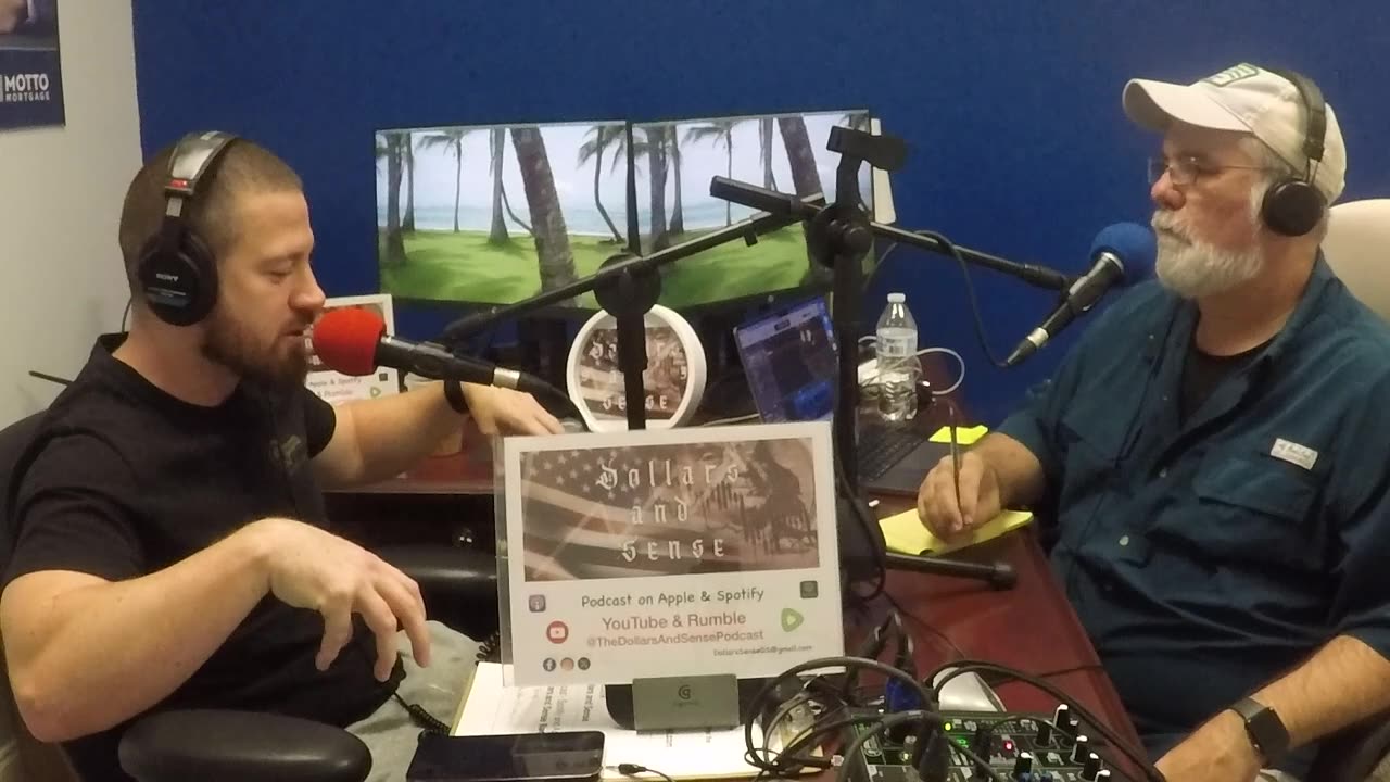 QC S01E44 Starbucks Rewards, Are Republicans Falling Apart, & The Destruction of Political Parties