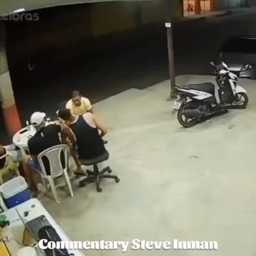 He was prepared. The robbers were not.