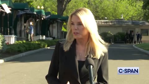 Pam Bondi Says FBI Still Reviewing Epstein Files, Dismisses Comer’s Deletion Claim.