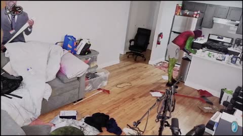 Burt "crashout" after he ruined his oven V2