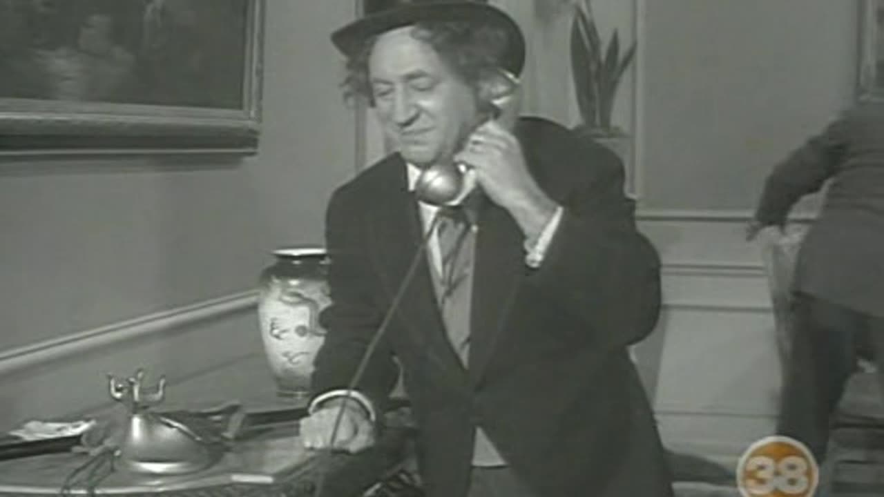 E137. A Missed Fortune - Shemp Howard Era - 1952