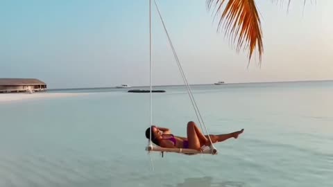 Swing to the sea
