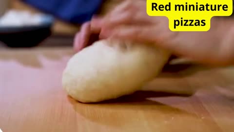 Red miniature pizzas: Recipe tutorial