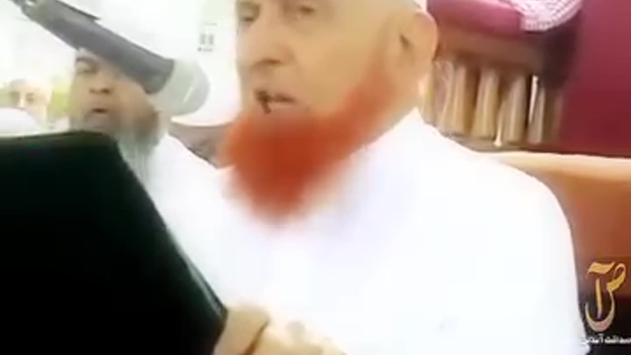 اللہ تعالی سب کی دعا سنتے ہیں لیکن شرط یه هے