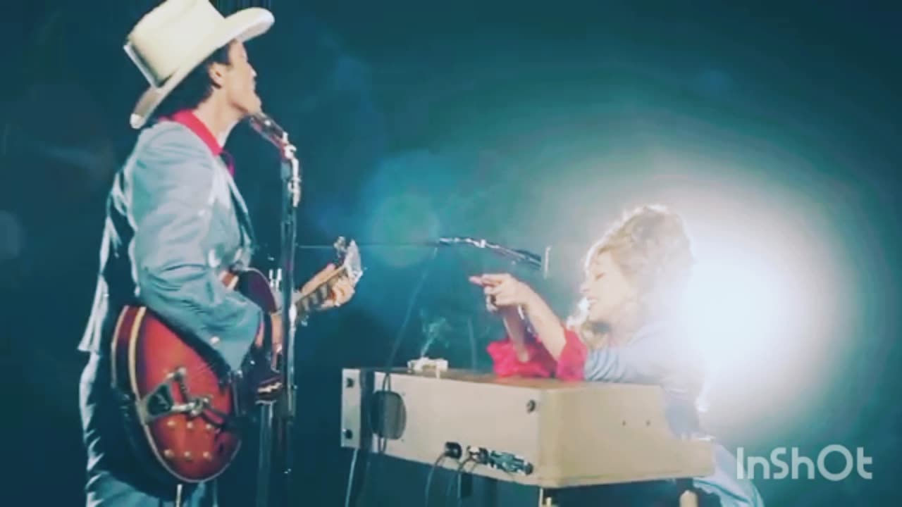 Lady Gaga, Bruno Mars - Die With A Smile (OFficial Music Video)