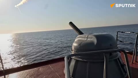 🚨RUSSIAN WARSHIP VARYAG FIRES IN LIVE DRILLS
