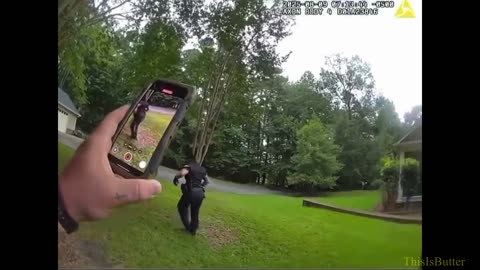 Springville police officers free trapped coyote