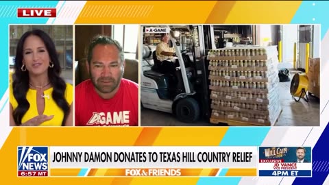 Johnny Damon Donates Thousands of Hydration Bottles to Texas Flood Victims