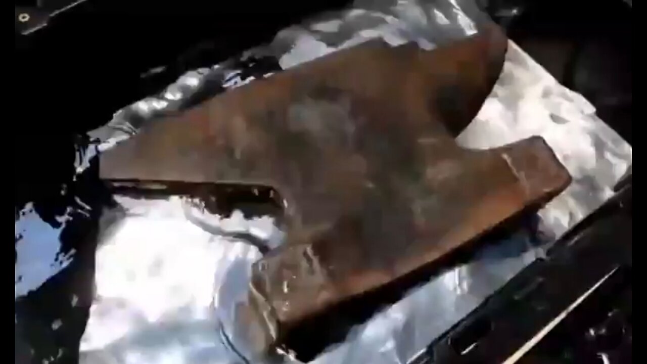 110 Pounds Anvil Floating on Mercury
