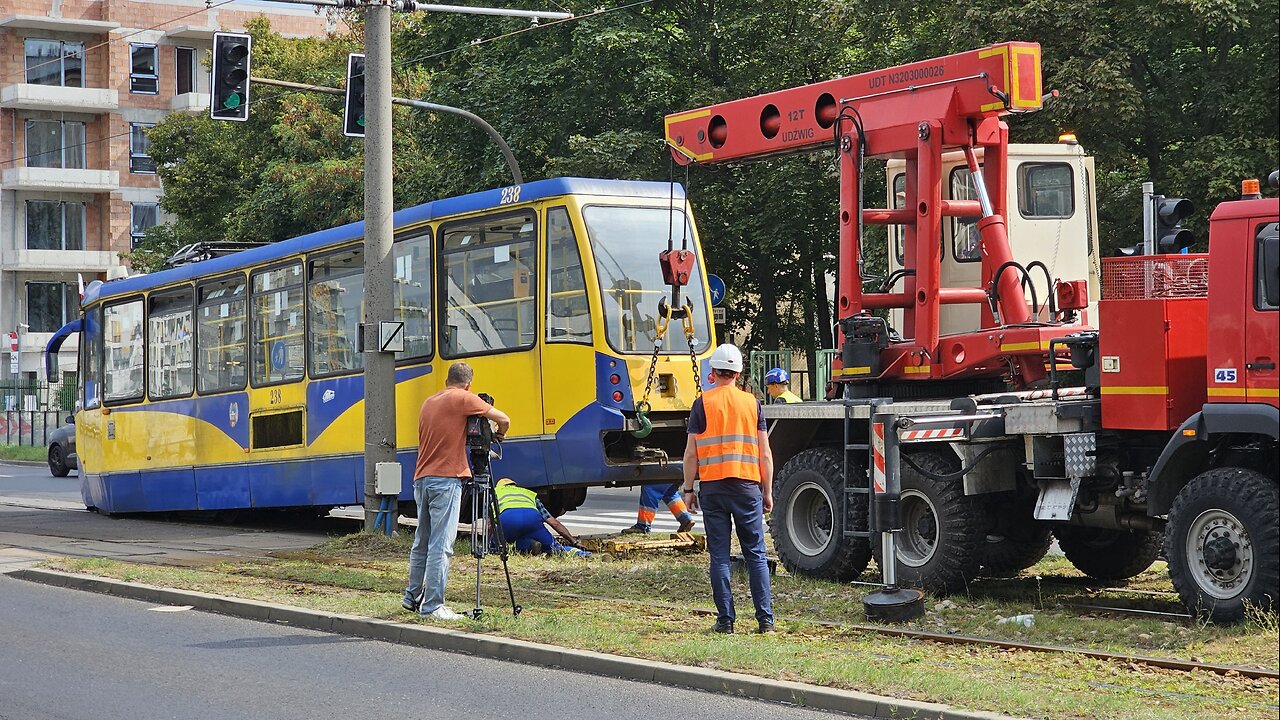 Wykolejony tramwaj Konstal 29.08.2025