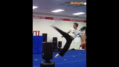 Simplang Trip 82: Here’s what will happen if you kick the botte inside the gym.