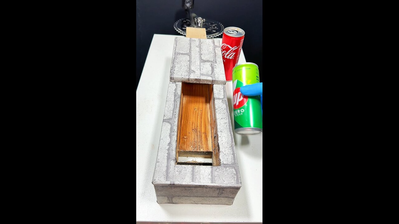 Coke vs 7Up Can CRUSH Flip!