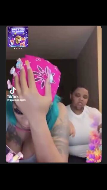 She drank some bleach, now a call to the poison control center😆😆