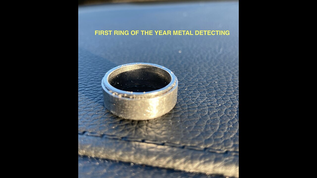 FIRST RING OF THE YEAR METAL DETECTING