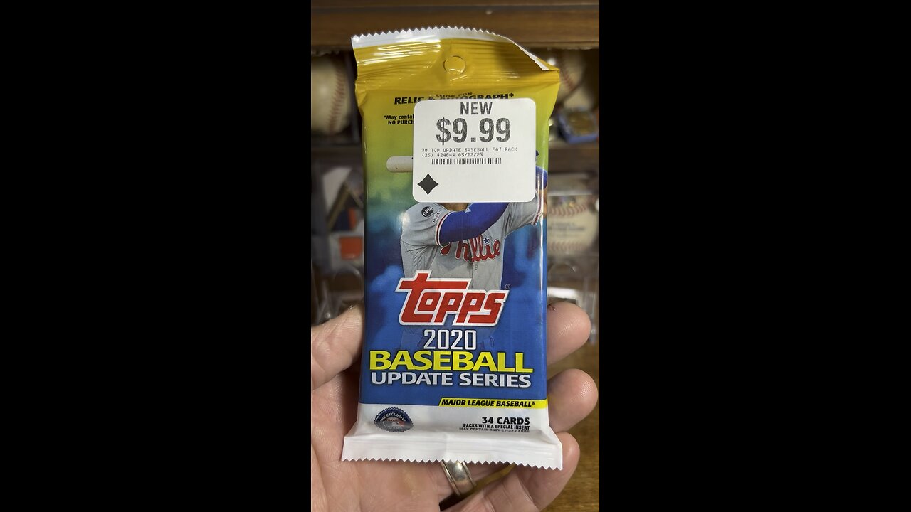2020 #Topps Update #baseballcards #builtforthis Yordan #rookiecard 🔥#packopening