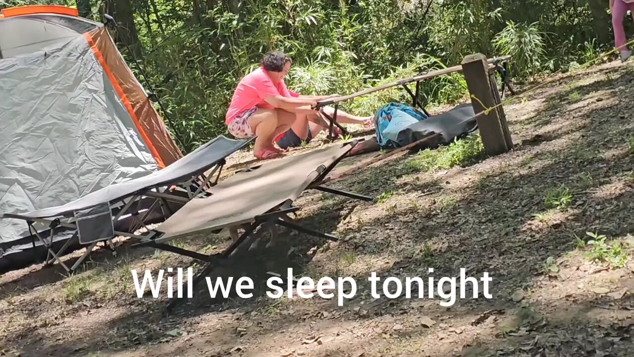 putting up the beds