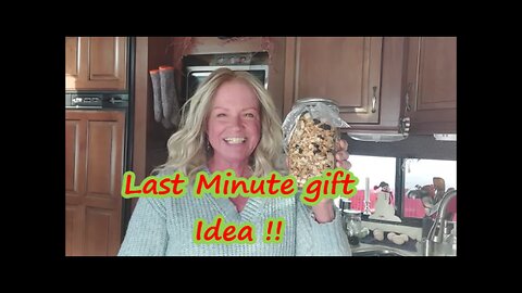 Easy to Make & Budget Friendly Gift | Hostess gift | Finishing Christmas Baking