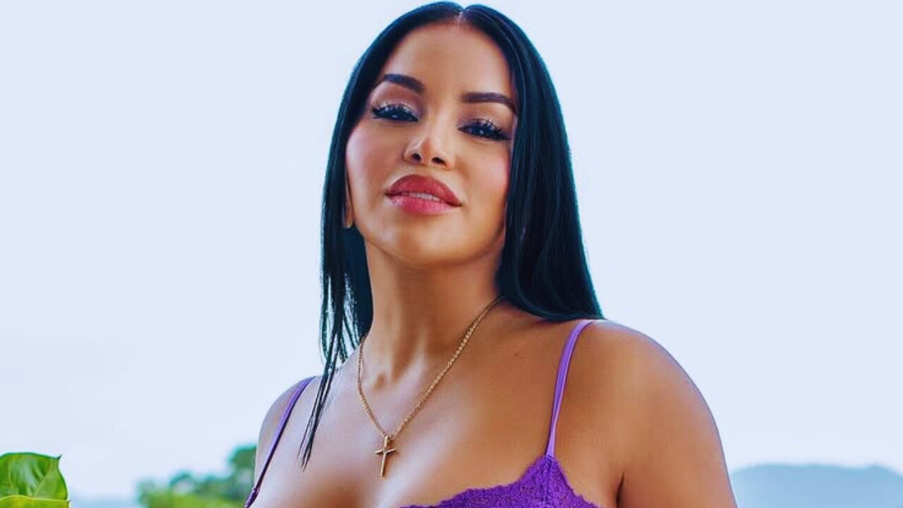 Dolly Castro – The American Bikini Plus Size Model