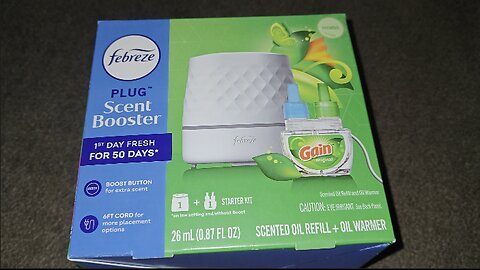 Febreze PLUG Scent Booster Starter Kit, Oil Diffuser