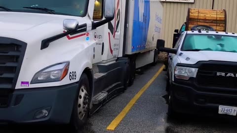 I need a load #reallifetruckers #ourtruckinglife #trucking #truckdriving #truckinlifestyle