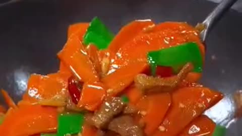 Spicy carrot with meat