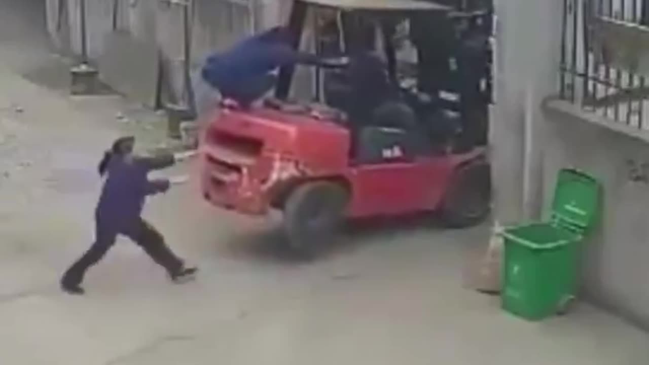 CHINK RAT FUCKS - FORKLIFT ACCIDENT CHINK RAT SQUASHED
