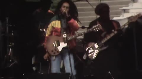 Bob Marley - Get Up, Stand Up (Live at Munich, 1980)