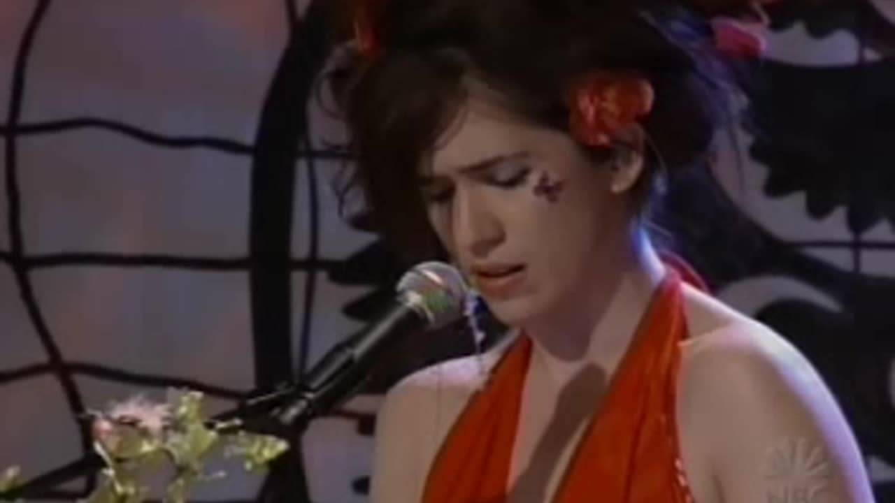 Imogen Heap - Goodnight And Go = Tonight Show Los Angeles 2006