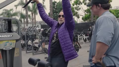 Sam Sulek worked out with 77-year-old Arnold Schwarzenegger at the gym.