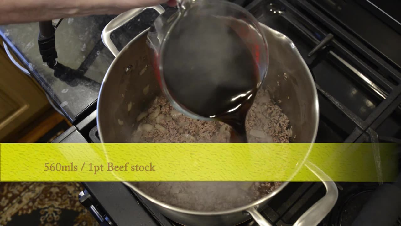 Savory Minced Beef with Crispy Dumplings