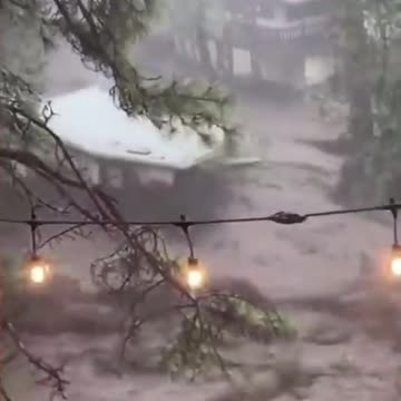 Entire house SWEPT AWAY in New Mexico flash flood