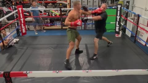 Janoe VS Bang Bang