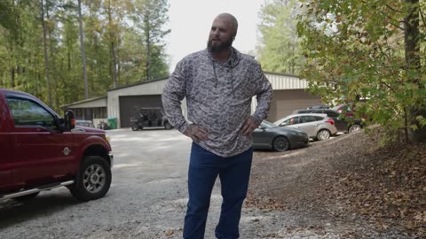 Brantley's Friends and Family Share Their Funniest True Stories ¦ BG Offstage; The Dawg House