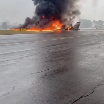 Plane owned by NASCAR legened Greg Biffle crashes in North Carolina