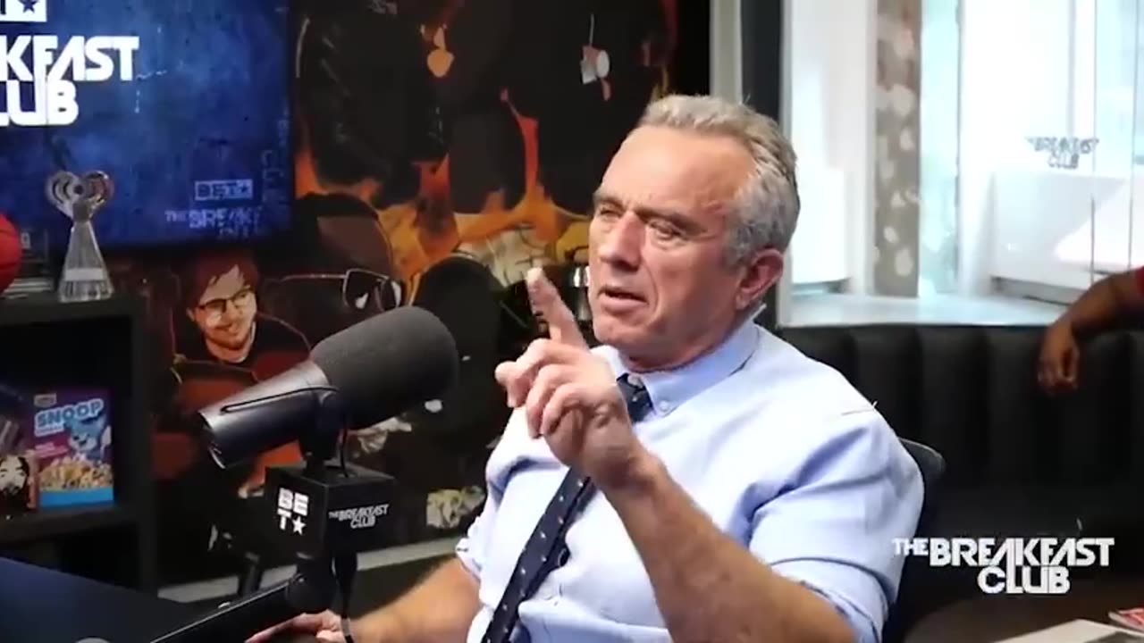 RFK Jr, BlackRock, State Street, and Vanguard have "decided to buy every single family home.