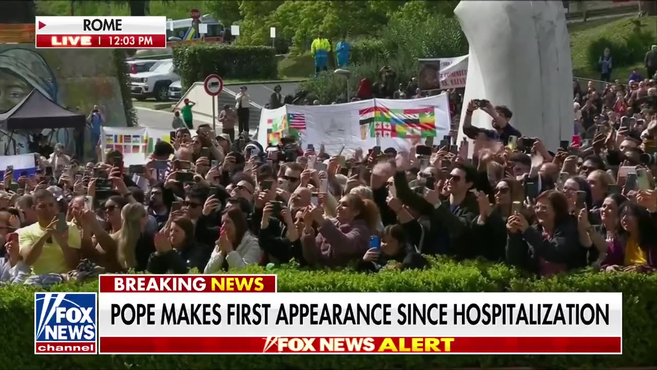 Pope Francis makes first appearance since hospitalization