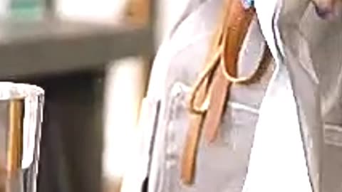 Why People Pay $7 for Starbucks?