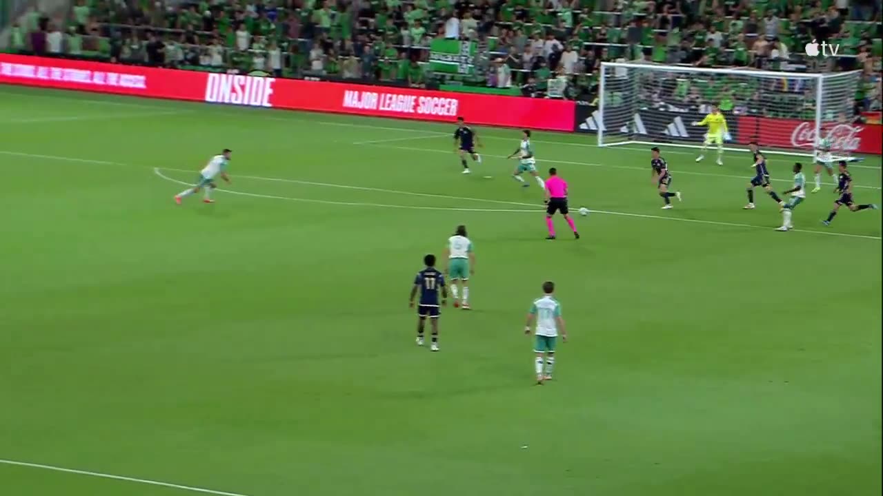 Major League Soccer - Takaoka with another big paw to keep Austin off the board 🐾