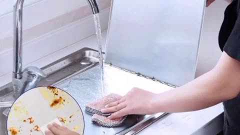 Kitchen Oil Splash Guard – Foldable Stainless Steel Insulation Board, the best cleaning solution!